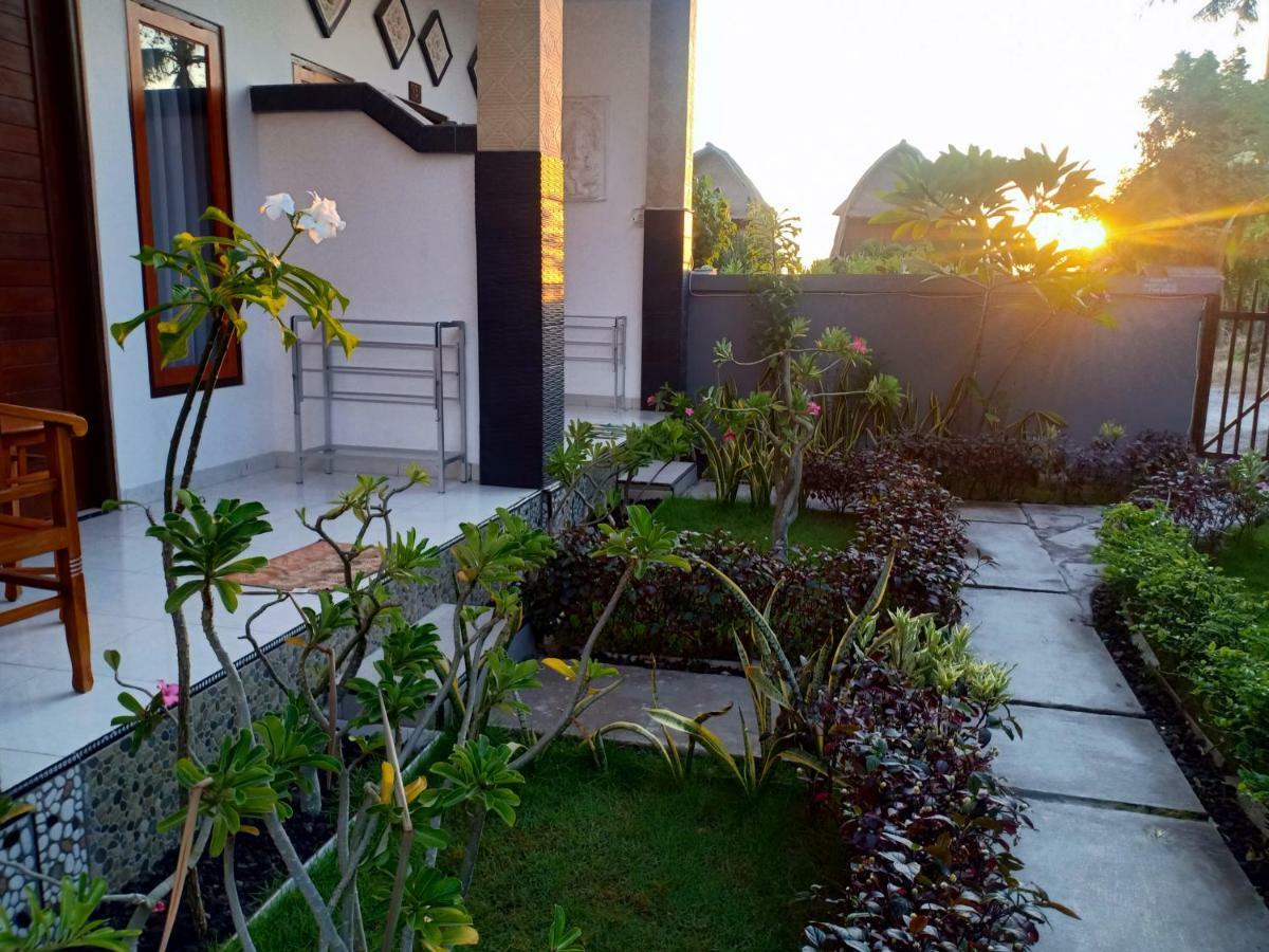 Dwiki Putra Home Stay Nusa Lembongan  Ngoại thất bức ảnh